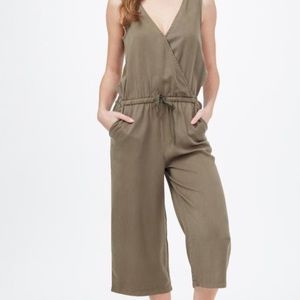 **NEW** Ten tree Blakely Romper/Jumpsuit